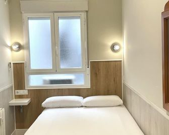 Apartamentos Mayor Centro - Madrid - Habitación