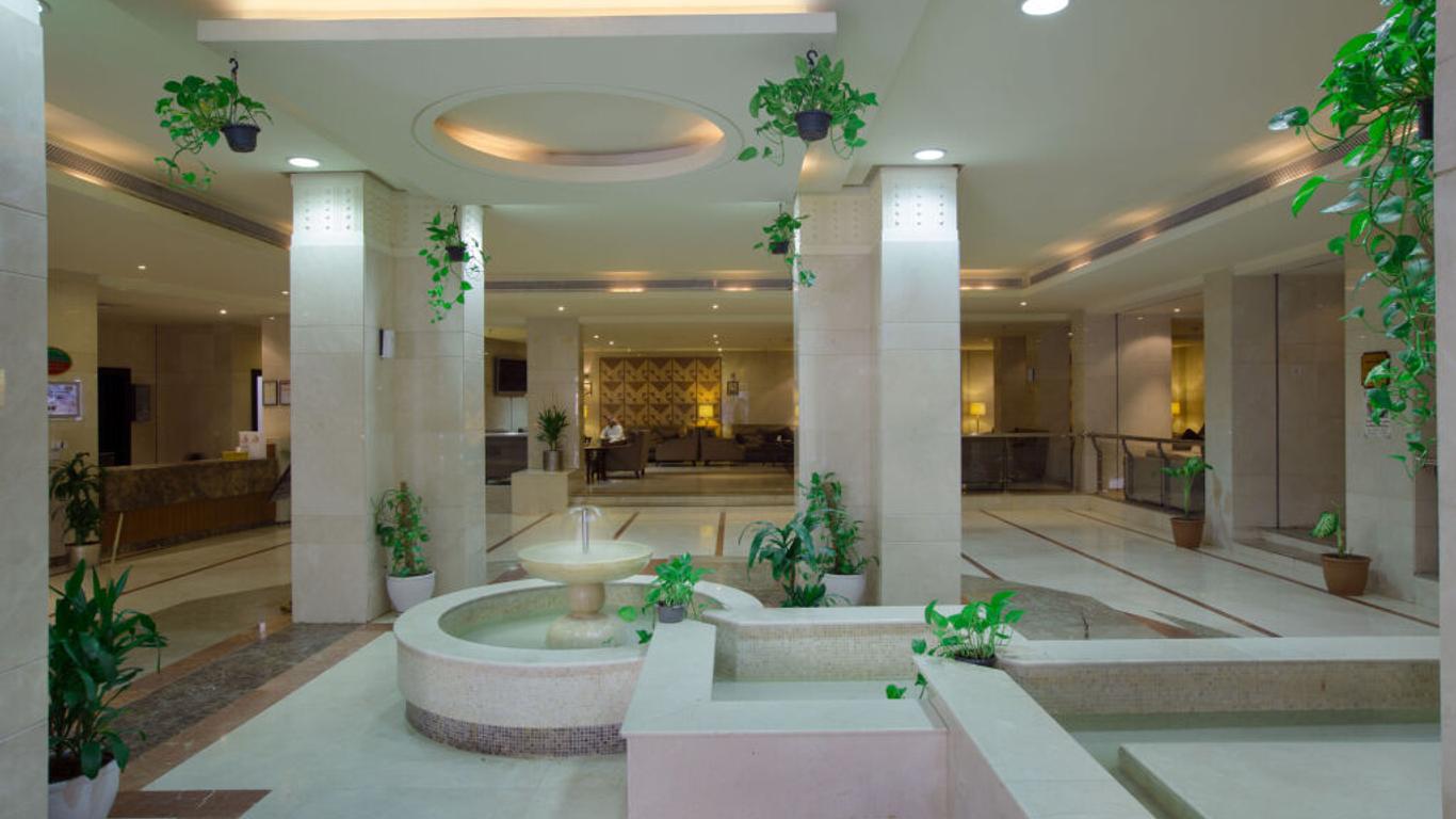OYO 372 Nawazi Watheer Hotel