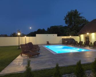 Hotel Buchlov - Buchlovice - Pool