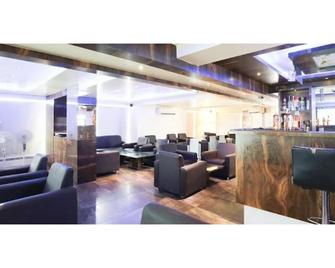 Hotel Sunland - Bārāmati - Lounge