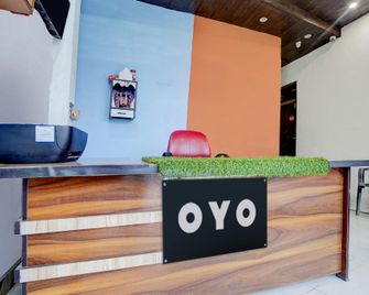 Hotel O Bliss - Auraiya - Front desk