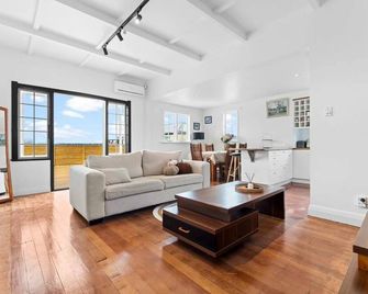 Albert.T Home - أوكلاند - غرفة معيشة