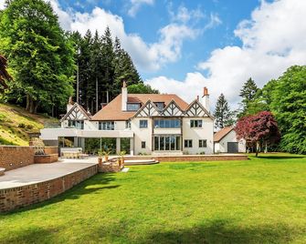 Kingsley House - Haslemere
