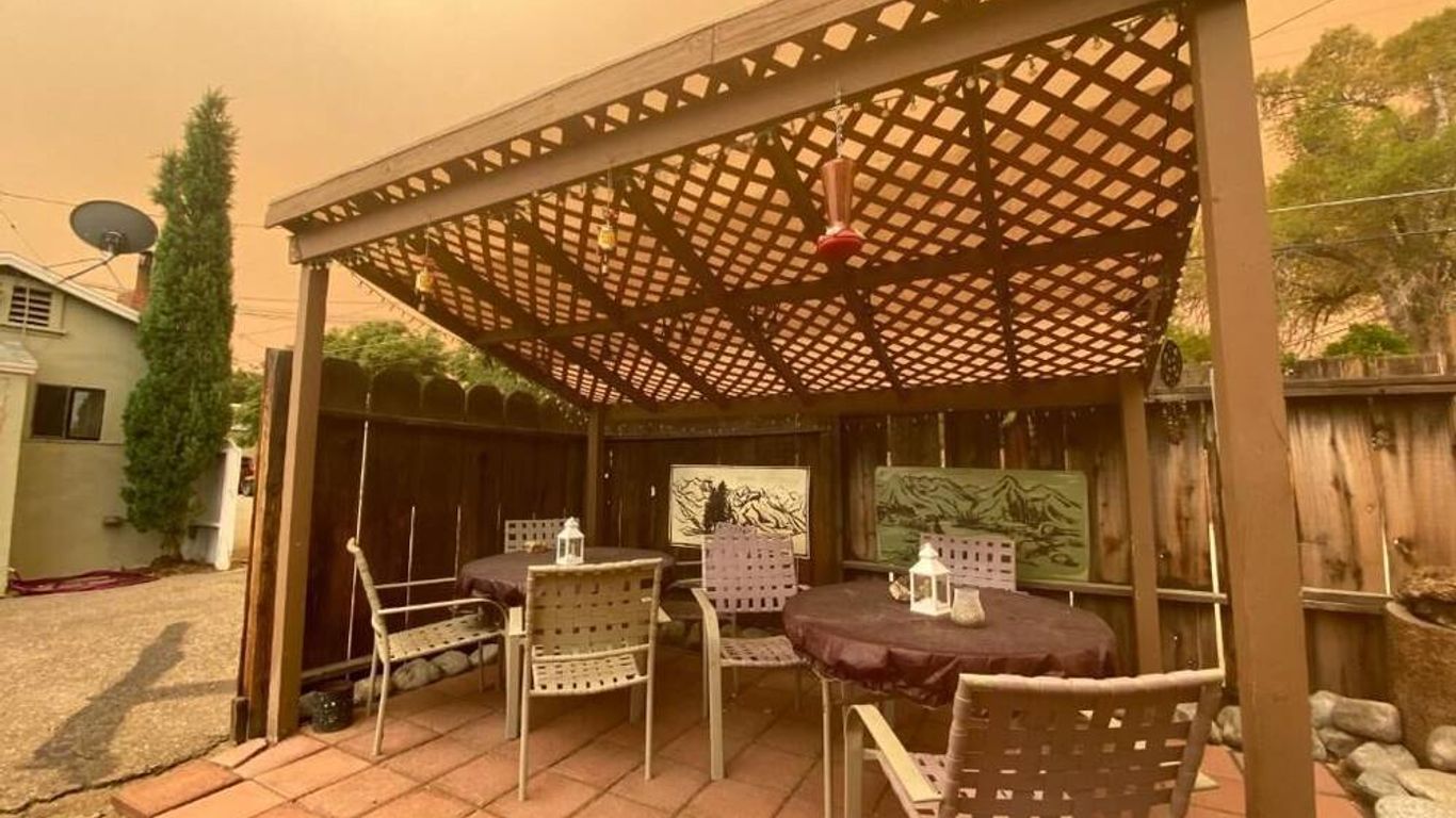 Independence Courthouse Motel