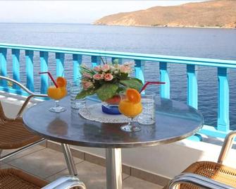 Hotel Filoxenia - Aegiali - Balcón
