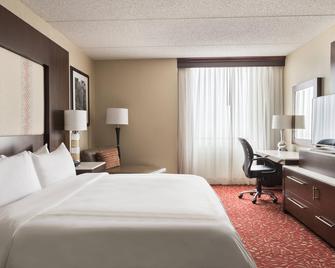 Chicago Marriott Northwest - Hoffman Estates - Bedroom