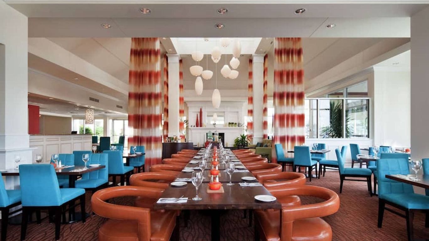 Hilton Garden Inn Montreal Airport