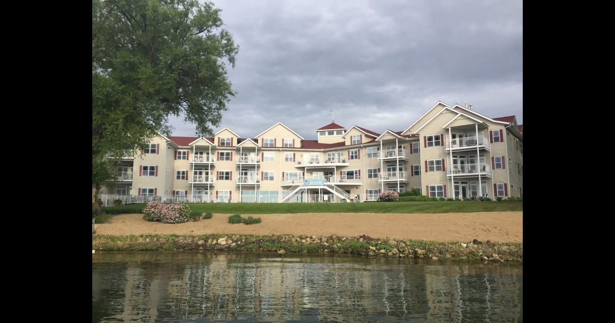 Delavan Lake Resort in Delavan, the United States from $156: Deals ...