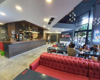Karikatur Bi Hotel - Alanya - Bar
