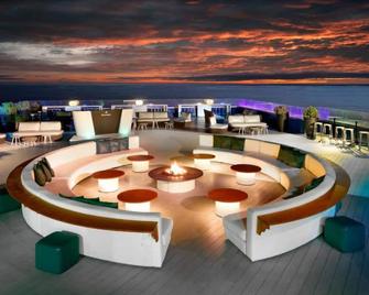 Hard Rock Hotel Tenerife - אדייחה - מרפסת