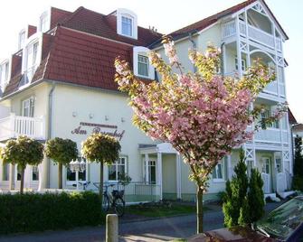 Ferienwohnungen am Rosenhof - Kuehlungsborn - Building