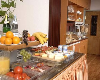 Bad Pyrmonter Hof - Bad Pyrmont - Buffet