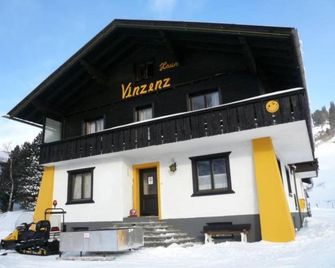 Haus Vinzenz - Tweng - Будівля