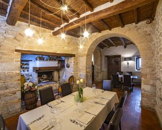 Palazzo Del Papa Agriturismo - Spoleto - Restaurant