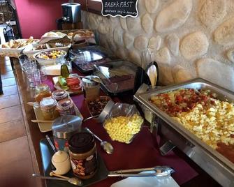 B&B El Ranxo - Franciac - Buffet