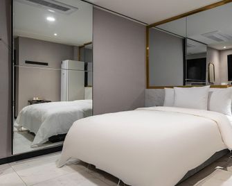 Seongnam Moran Hotel Joy - Seongnam - Ložnice