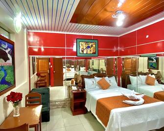 Hotel Ventura Isabel - איקיטוס - חדר שינה