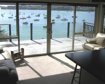 Island Time Cottage - Waterfront With Sea Views in the Winterless North - Opua - Salon