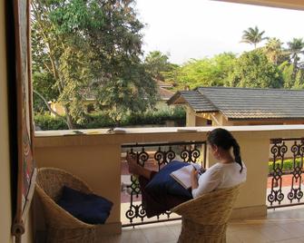 White House Of Tanzania - Arusha - Balcón