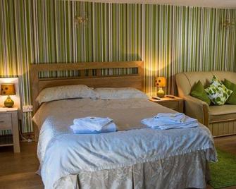 Pentre Riding Stables - Swansea - Bedroom