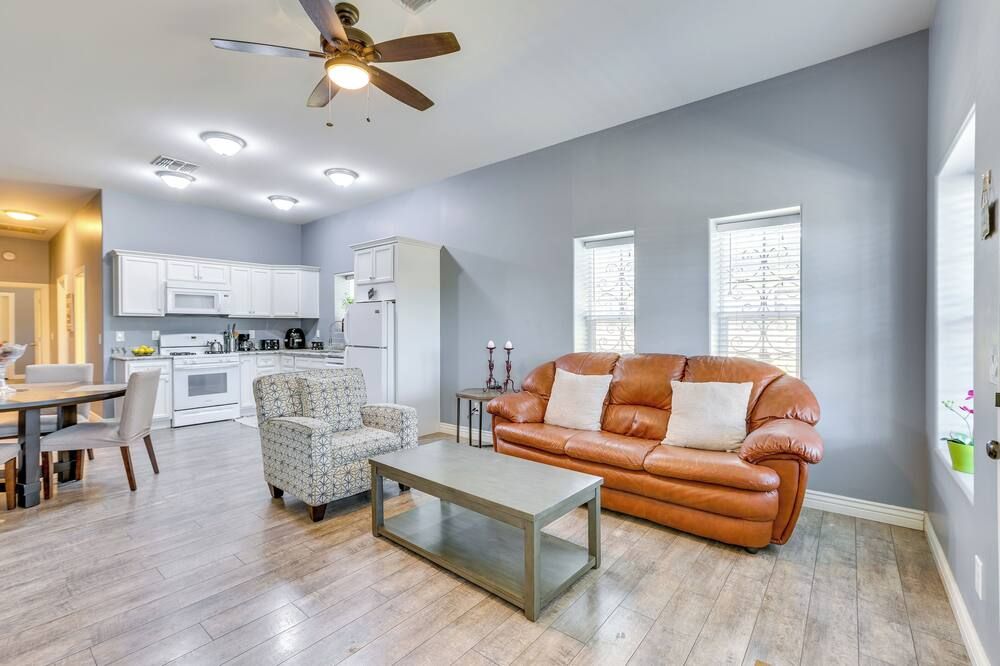 Apartment 2 Mi To Chase Field & Phx Arena! - פיניקס - סלון