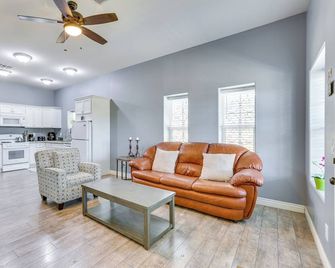 Apartment 2 Mi To Chase Field & Phx Arena! - Phoenix - Stue