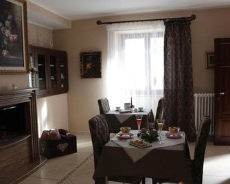 Ohana Bed And Breakfast - Acquaviva delle Fonti - Comedor