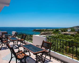 Elena's Beach Garden - Ferma - Балкон