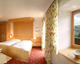 Landgut Thalerhof - Telfes - Habitación