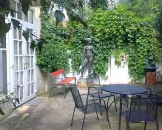 Ferienwohnung-Franziska-Wuensche-Wohnung-1 - Dresden - Patio
