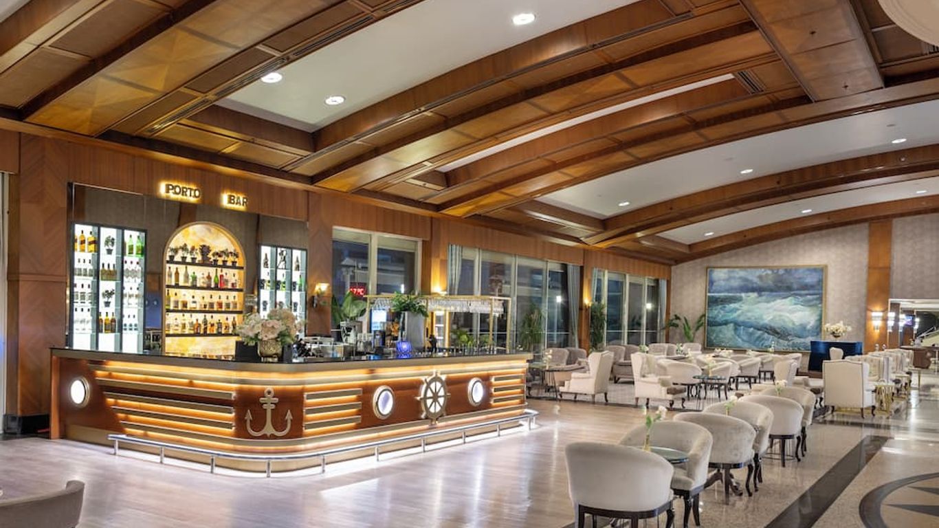 Porto Bello Hotel Resort & Spa