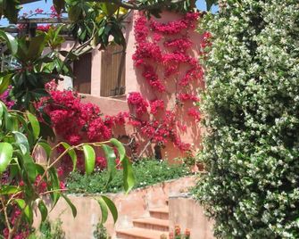 Bed & Breakfast Dessole - Olbia - Outdoor view