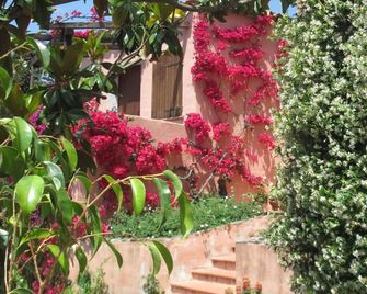 Bed & Breakfast Dessole - Olbia - Außenansicht