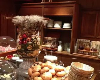 Hotel Tiroler Stuben - Wörgl - Buffet