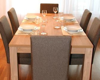 Nest - Baarerstrasse 55 - Zug - Comedor