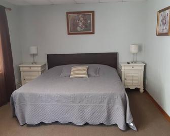 Hickory Shades Motel - Nashville - Bedroom