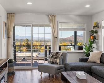 Amazing Mountain Views Lake Placid & 1980 Olympic Center - Lake Placid - Sala de estar