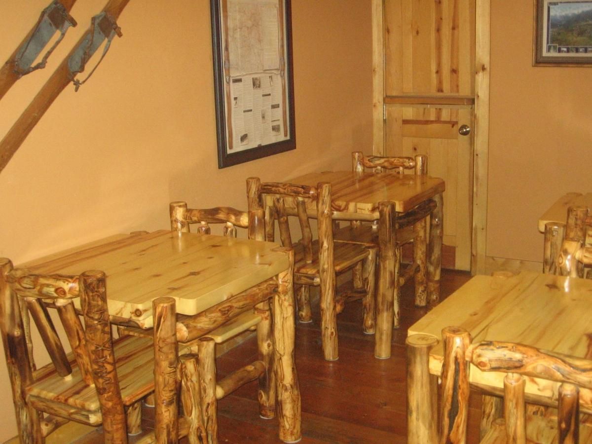 New Summit Inn