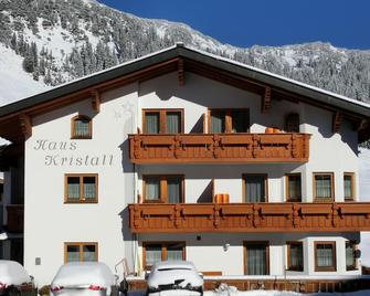 Haus Kristall Ferienwohnungen - Warth - Gebäude