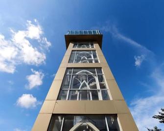 Zia Hotel Boutique Batam - Batam - Building
