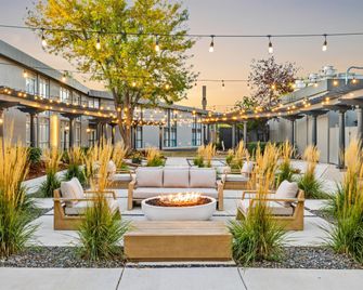 Riverside Hotel & Conference Center - Casper - Patio