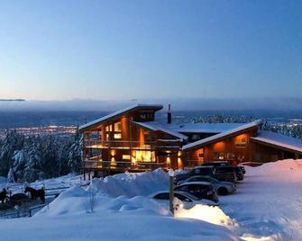 Studio Bird 2 or 4 guests with adjacent room - East Kelowna - Building
