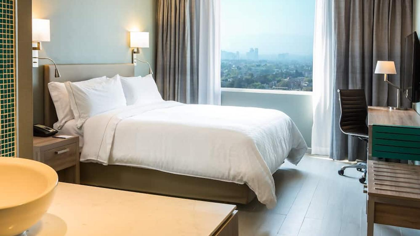 Fiesta Inn Express Ciudad de México Forum Buenavista
