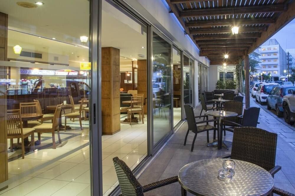 Manousos City Hotel - רודוס (עיר) - מסעדה
