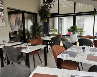Cit'Hotel Les Eleis - Fontenay-le-Comte - Restaurante