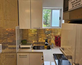 Cute, Comfy, Affordable Studio 23 +carpark - Auckland