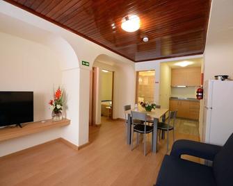 Quinta Frizado - Prazeres - Comedor