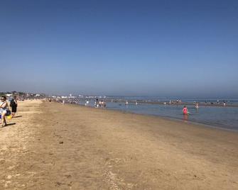 Captivating 2-Bed chalet - Bridlington - Beach