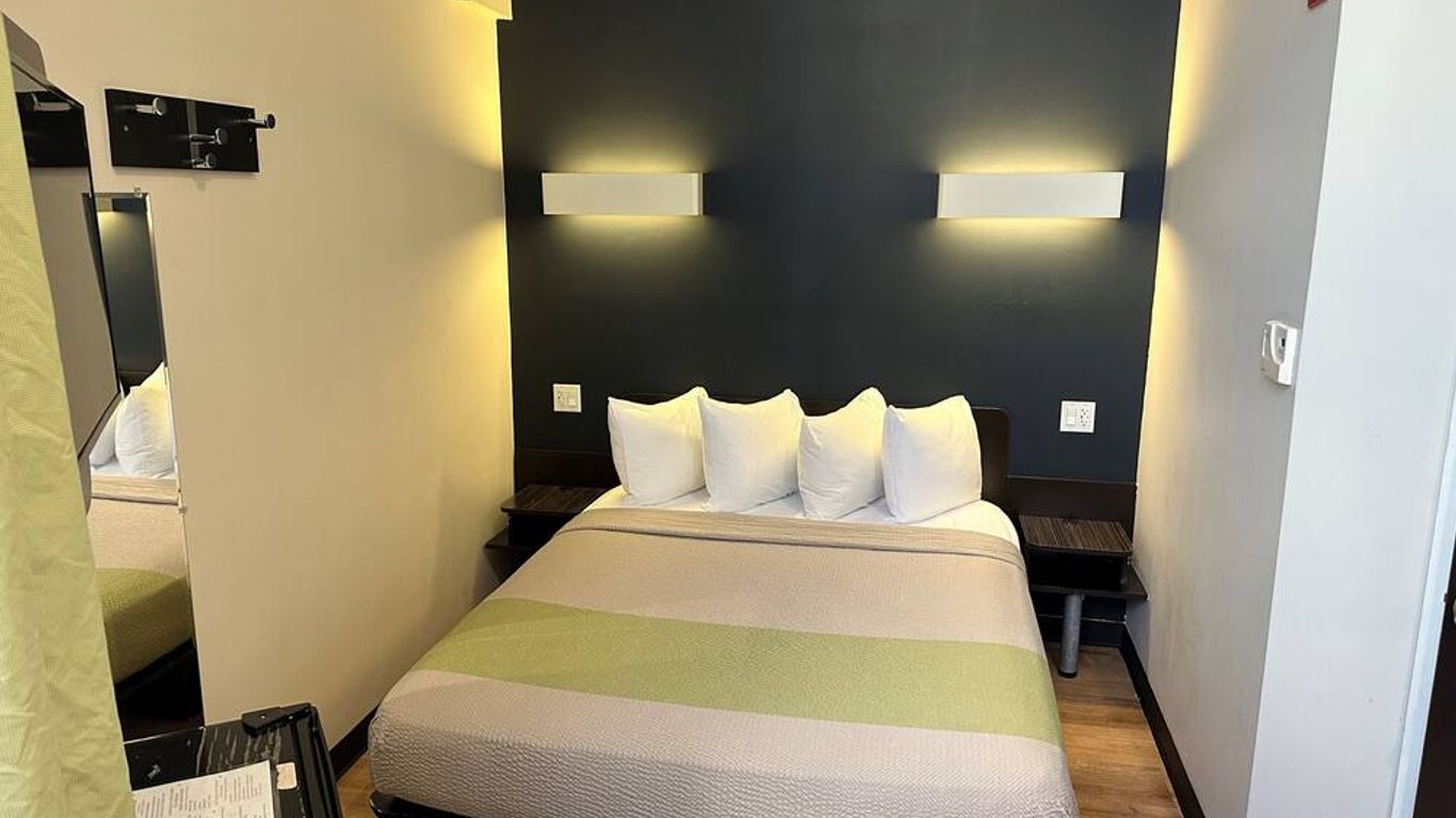 Feather Factory Hotel