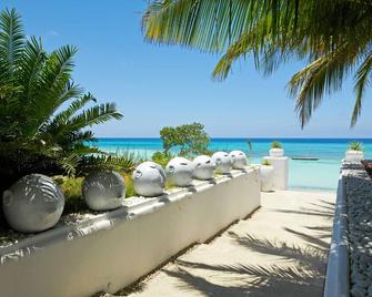 The Aiyana Resort & Spa - Verani - Playa